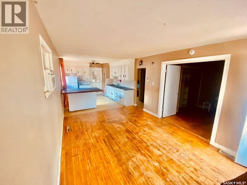 626 Mctavish STREET — photo 1 of 17