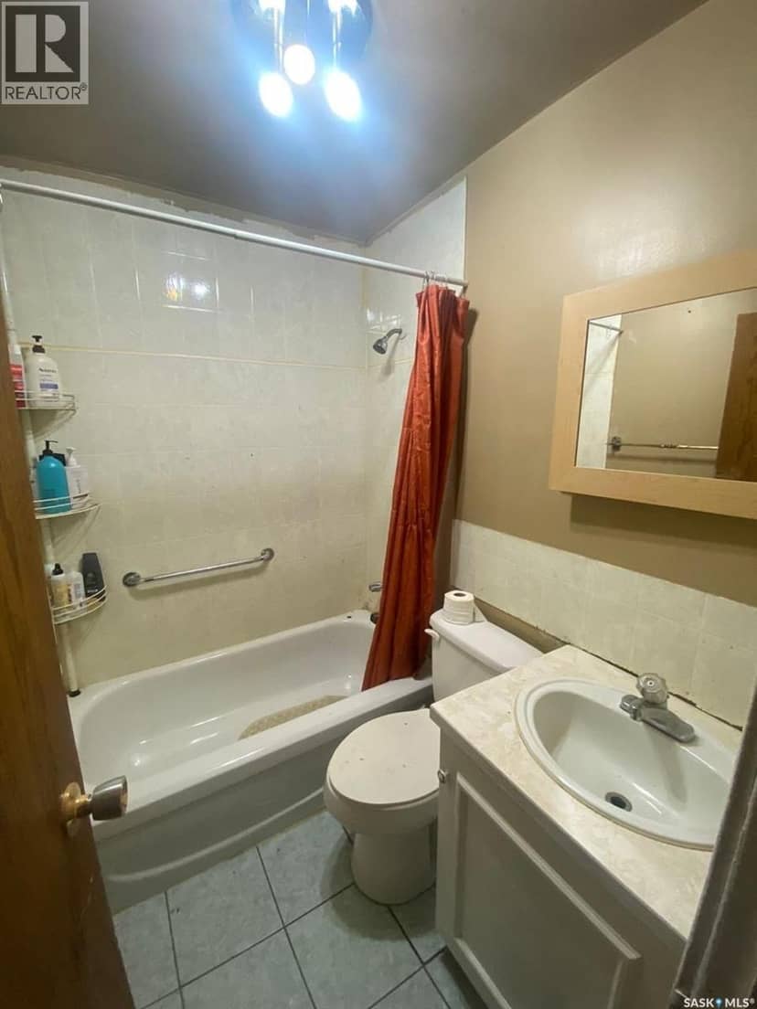 626 Mctavish STREET — photo 5 of 17