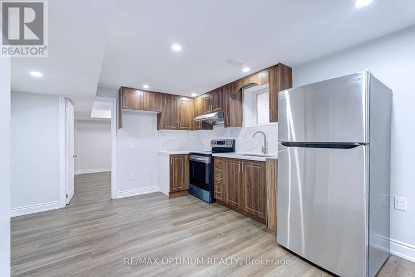 35 Wildberry Crescent — photo 37 of 40