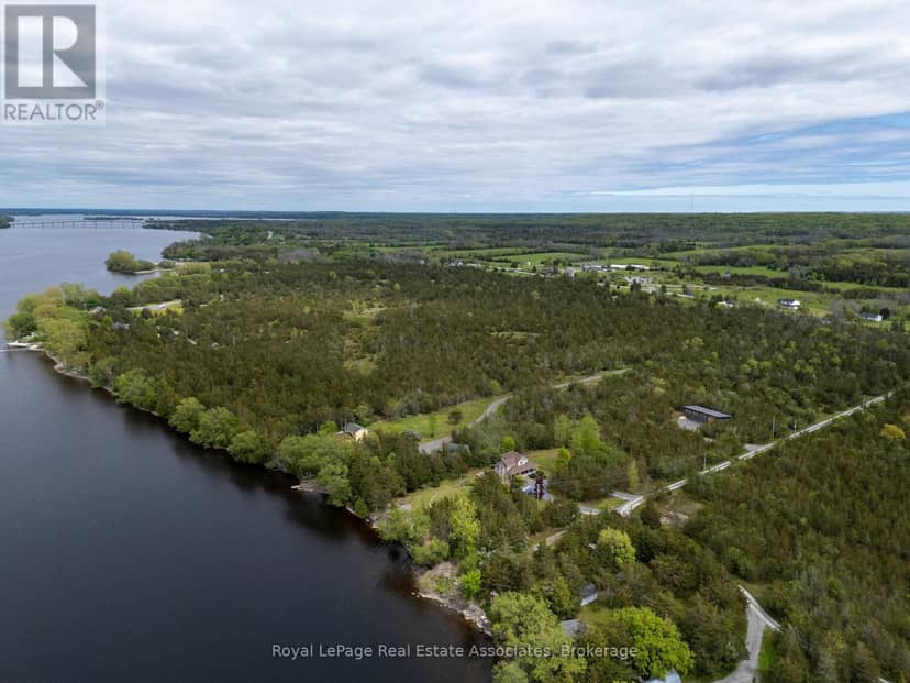2523 County Rd 15 Road, Prince Edward County, photo 5