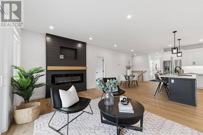 12 - 32 Postma Crescent — photo 15 of 32