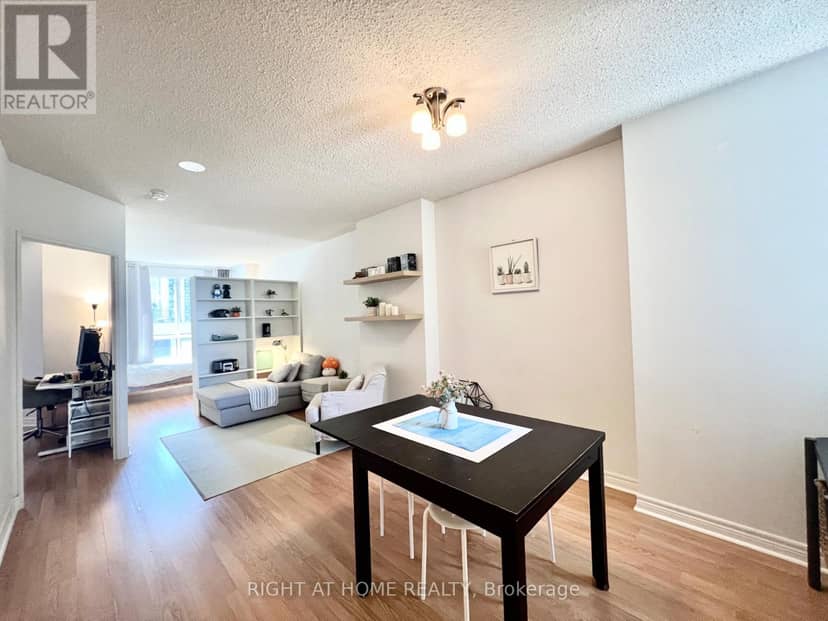 1702 - 55 Bloor Street E — photo 3 of 27