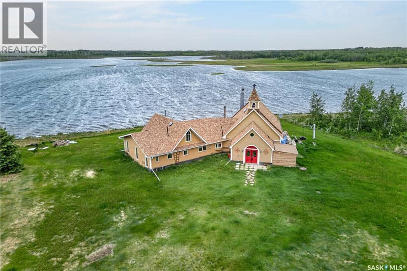 Rose Acreage — photo 3 of 40