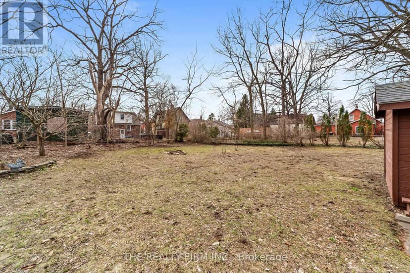 15 Mayfair Drive — photo 16 of 40