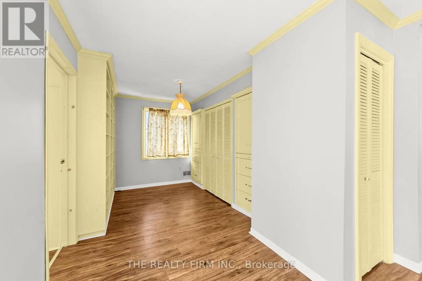 15 Mayfair Drive — photo 38 of 40
