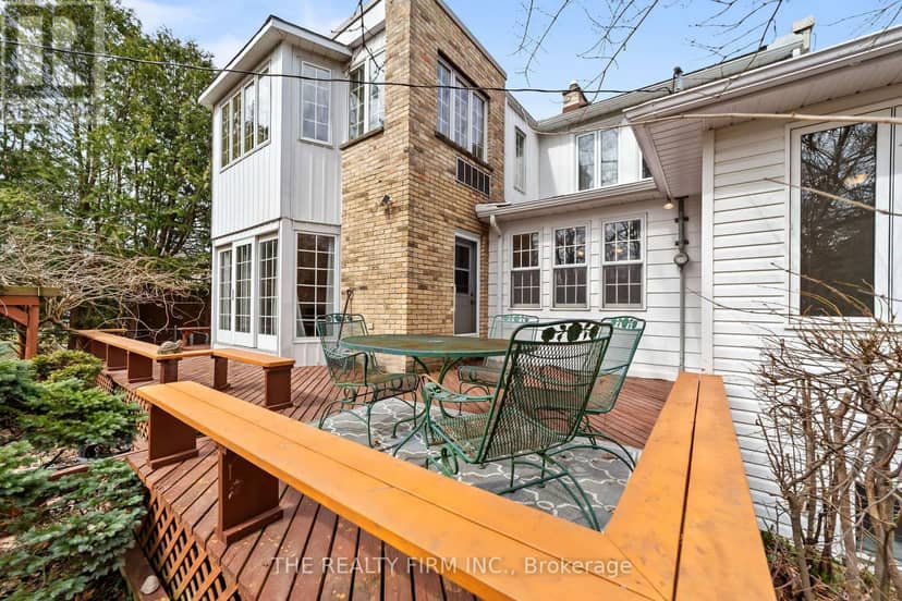 15 Mayfair Drive — photo 9 of 40