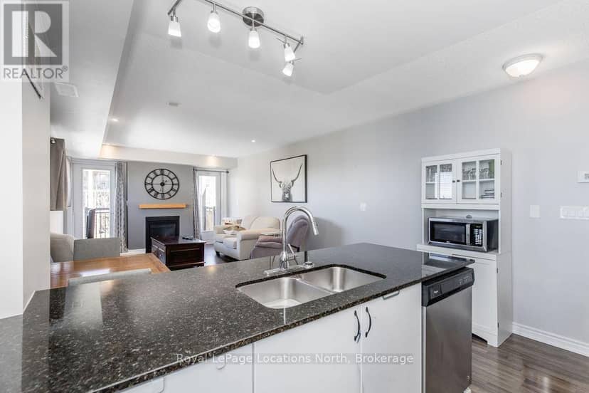 201 - 5 Anchorage Crescent — photo 17 of 40
