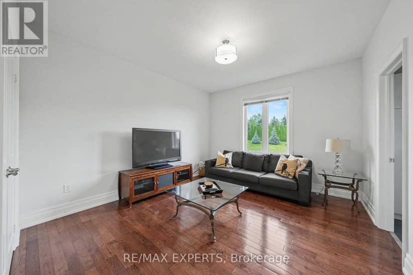 4 Woodlot Court — photo 19 of 40