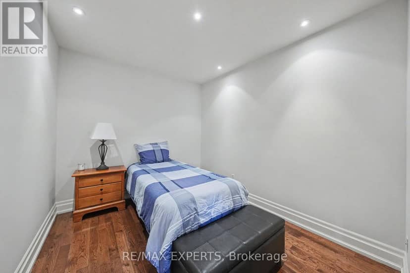 4 Woodlot Court — photo 24 of 40