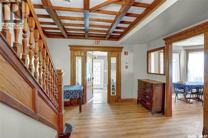106 Front STREET, Wolseley, photo 6