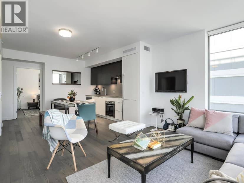 808 1688 PULLMAN PORTER STREET, Vancouver, photo 4