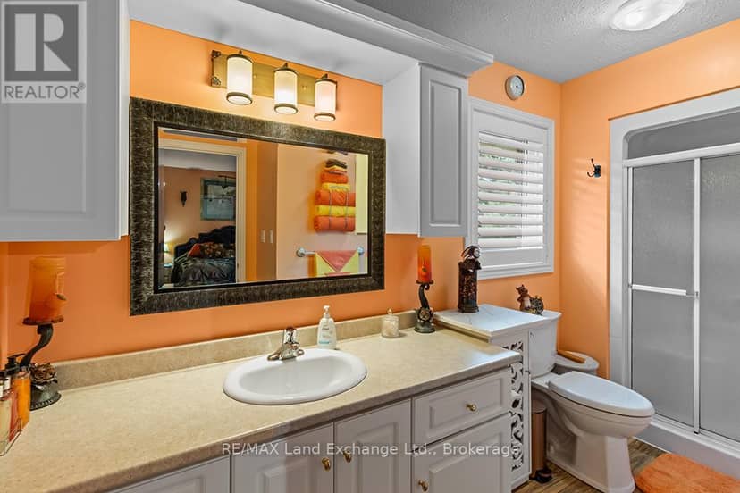 785 Woodland Drive — photo 14 of 40