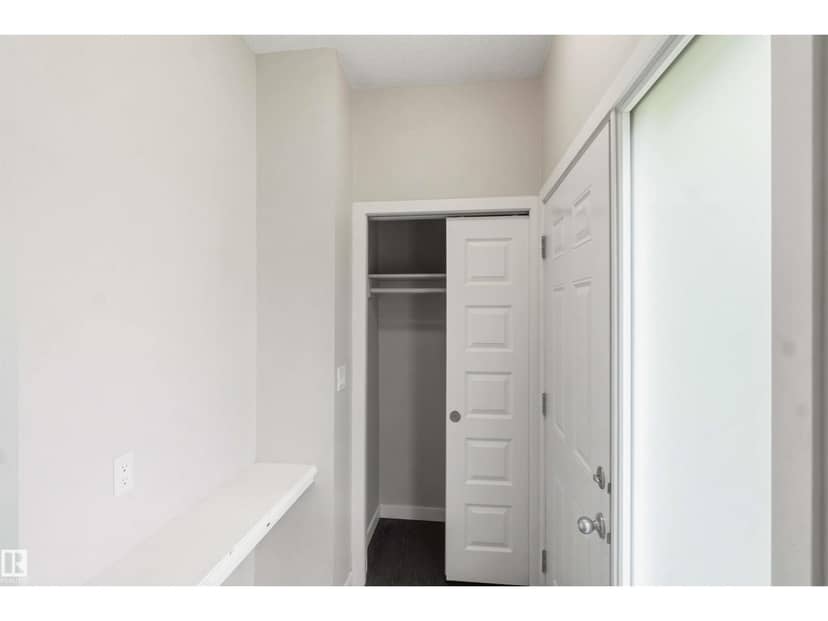 8123 8125 83 AV NW, Edmonton, photo 4