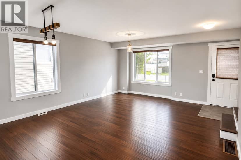 8506 85 STREET, Fort St. John, photo 2