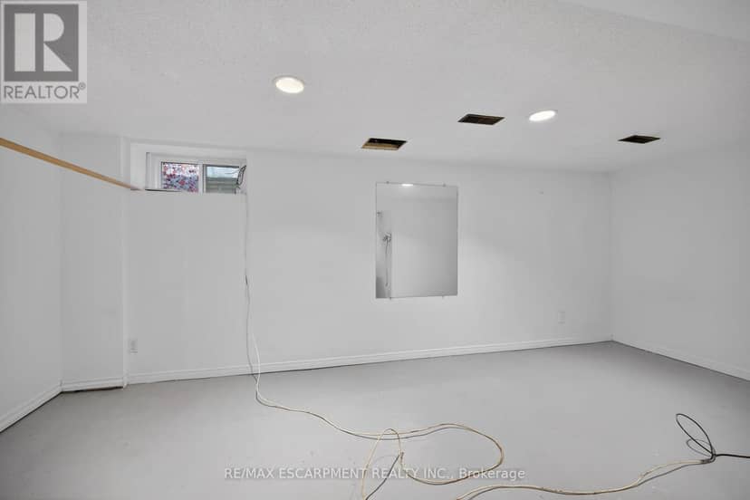 144 Hunter Street W — photo 32 of 40