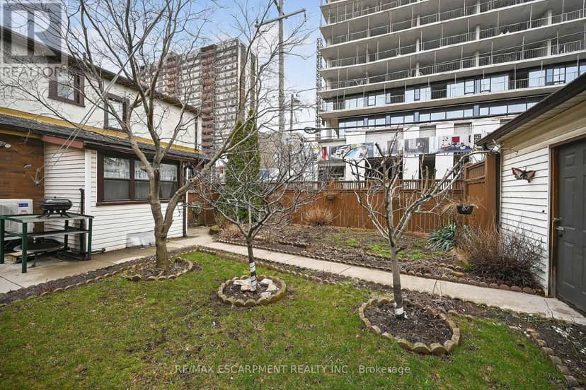 144 Hunter Street W — photo 36 of 40