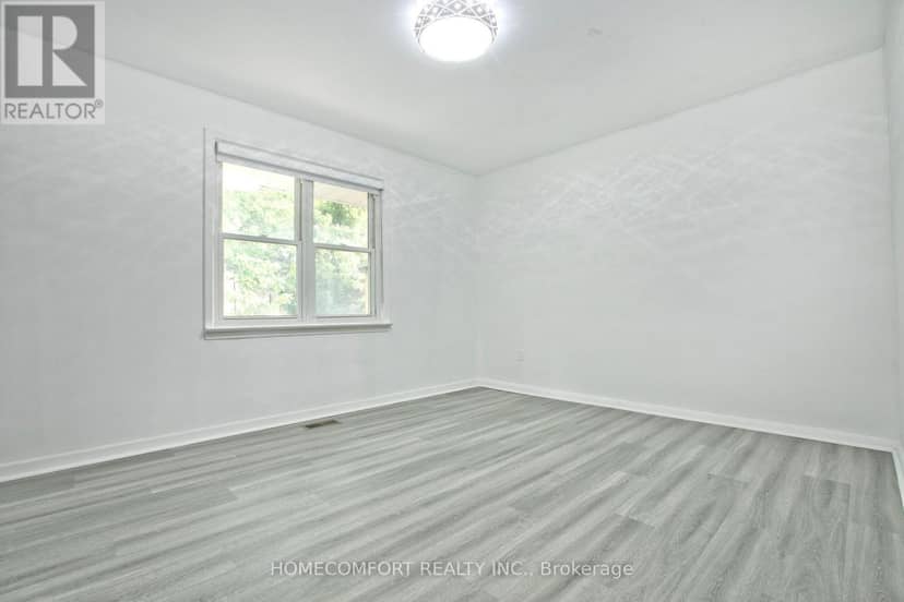 19 Beacham Crescent — photo 13 of 32