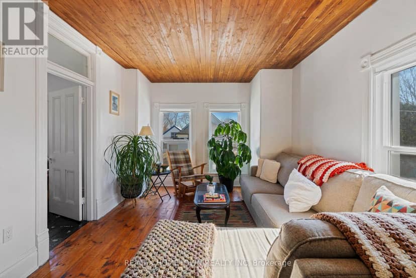 12 Kingston Street — photo 24 of 40