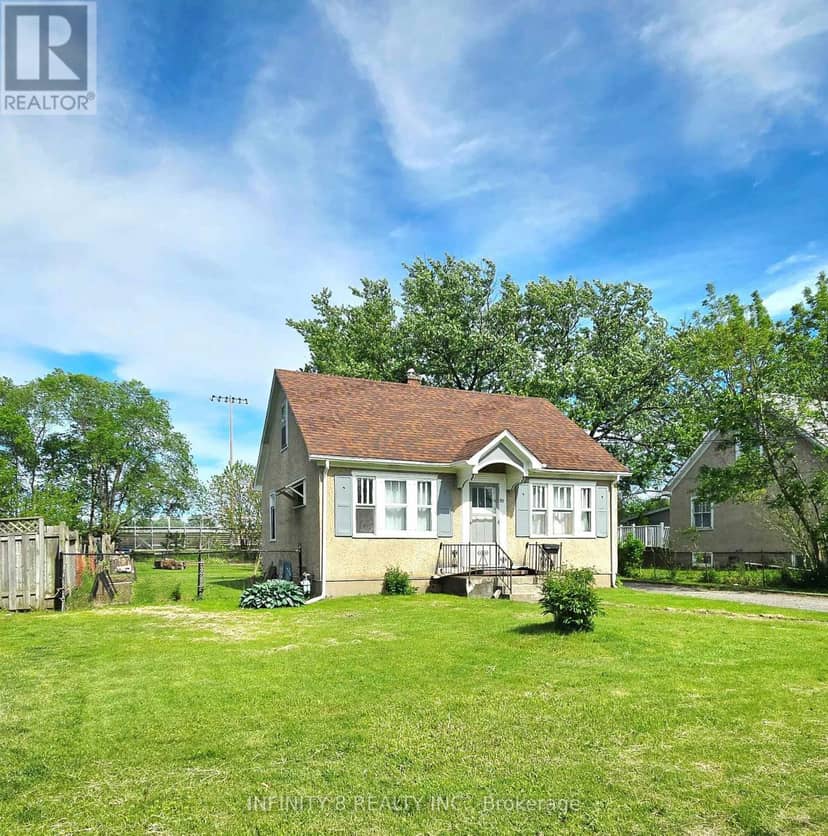 98 Louth Street — photo 1 of 15