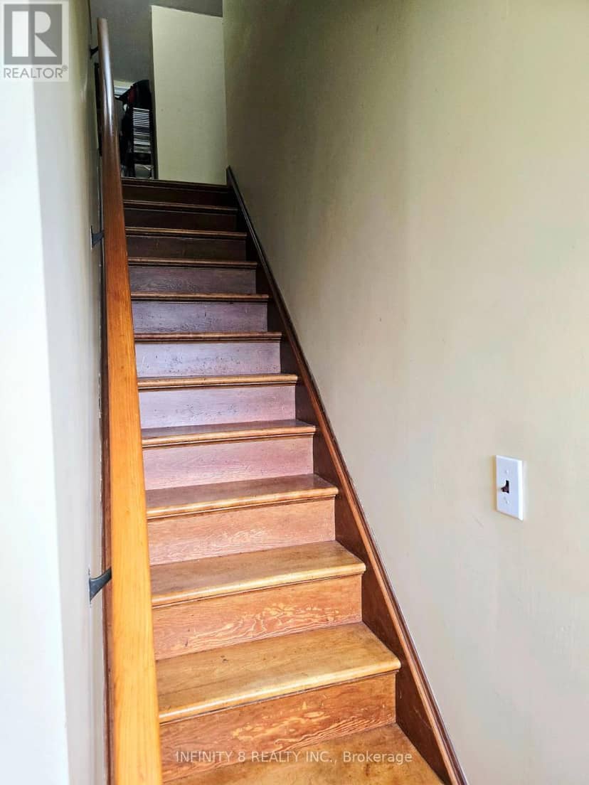 98 Louth Street — photo 10 of 15