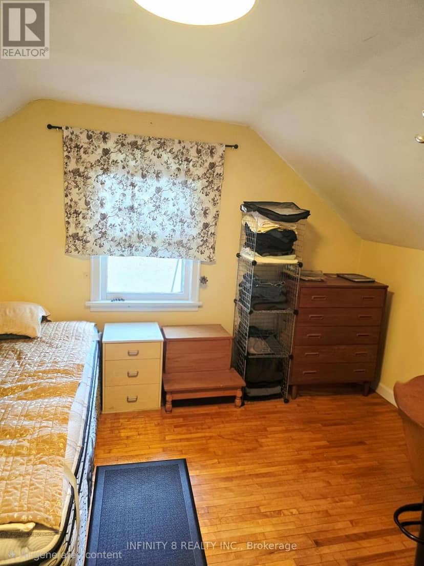 98 Louth Street — photo 11 of 15