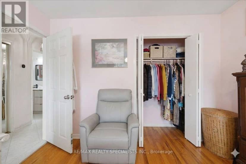 80 Chalfield Lane — photo 16 of 40