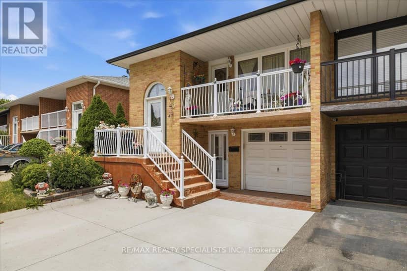 80 Chalfield Lane — photo 2 of 40