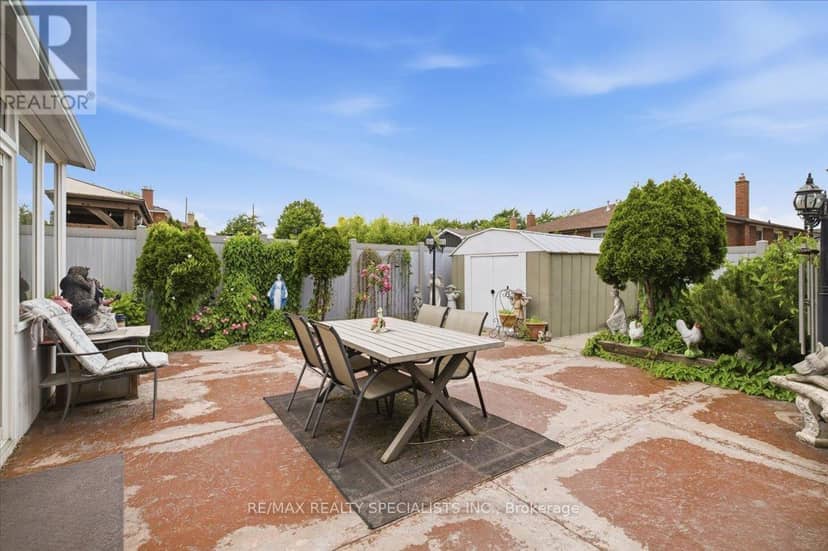 80 Chalfield Lane — photo 40 of 40