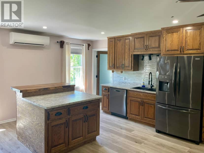 1702 INKERMAN Road — photo 9 of 33