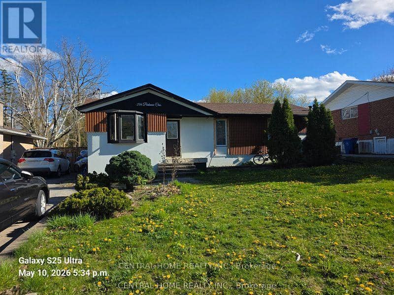 206 Parkview Crescent — photo 1 of 23