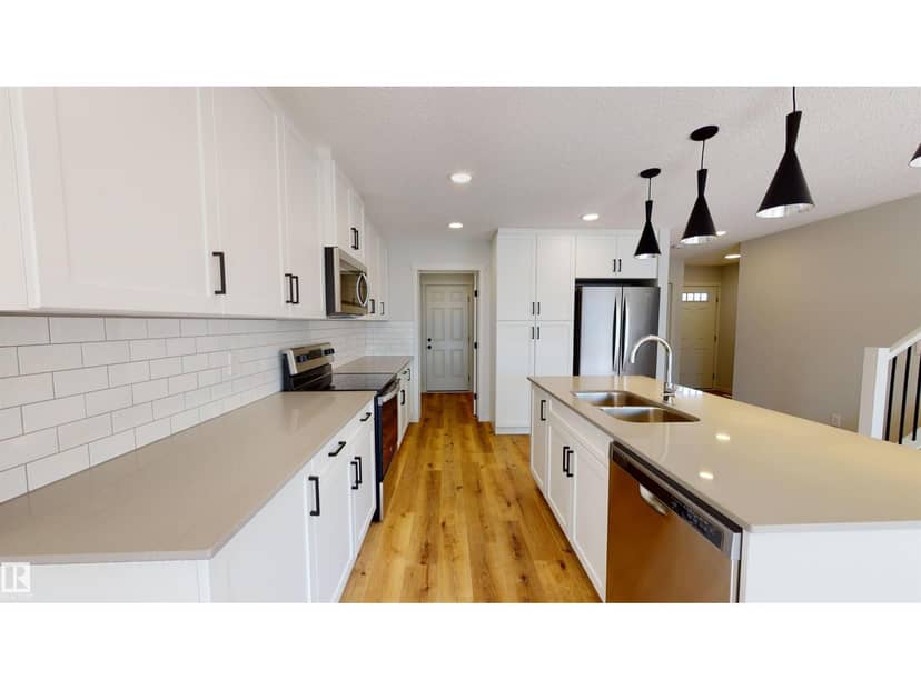 94 Stetson LO, Ardrossan, photo 5