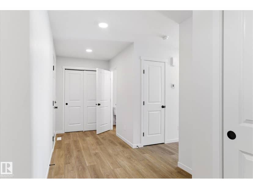 90 Stetson LO — photo 17 of 37