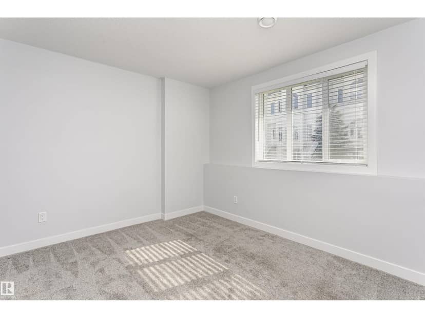 #55 723 172 ST SW — photo 33 of 37