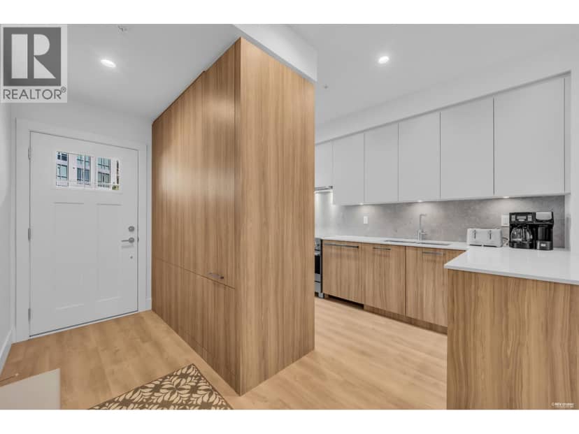 103 2320 EMERY COURT, North Vancouver, photo 4