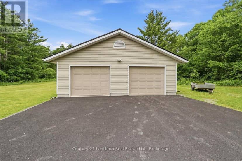 170 Centre Road — photo 34 of 40