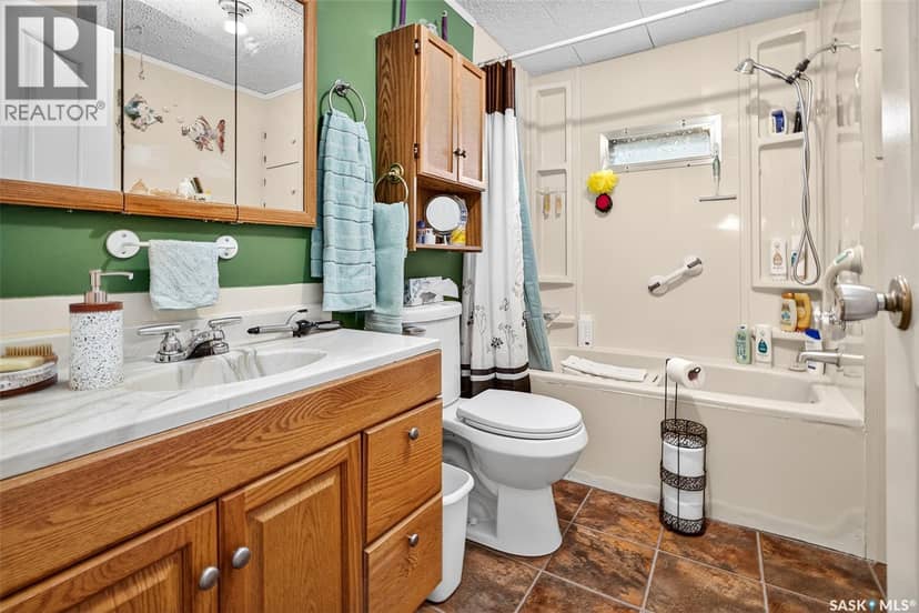 #B19       1455 9th AVENUE NE — photo 23 of 40