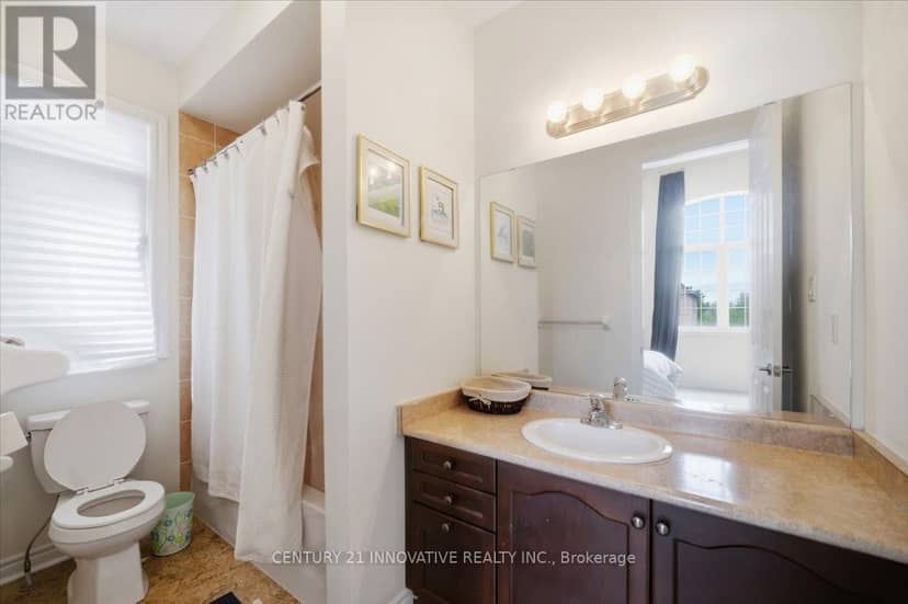 13 Royal West Drive — photo 25 of 40