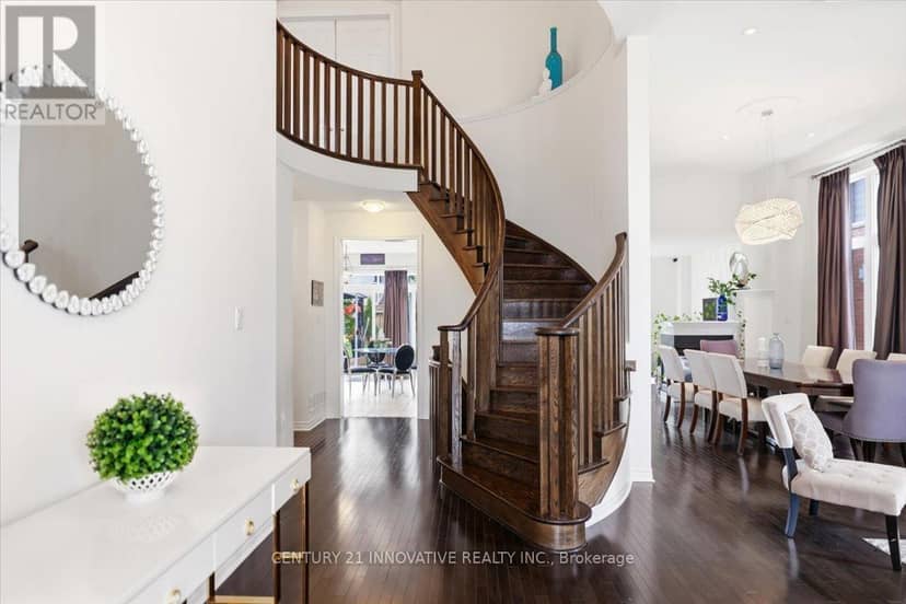 13 Royal West Drive — photo 5 of 40