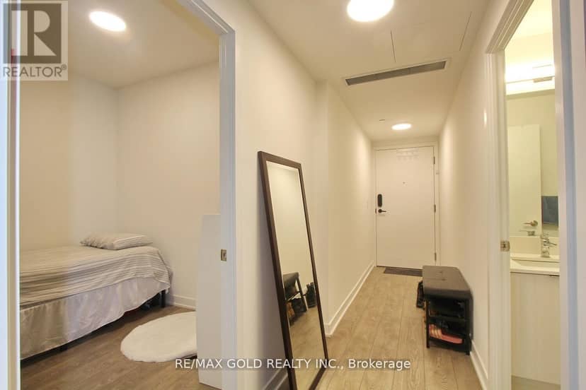 1401 - 225 Malta Avenue — photo 7 of 40