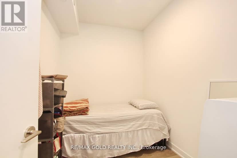 1401 - 225 Malta Avenue — photo 9 of 40