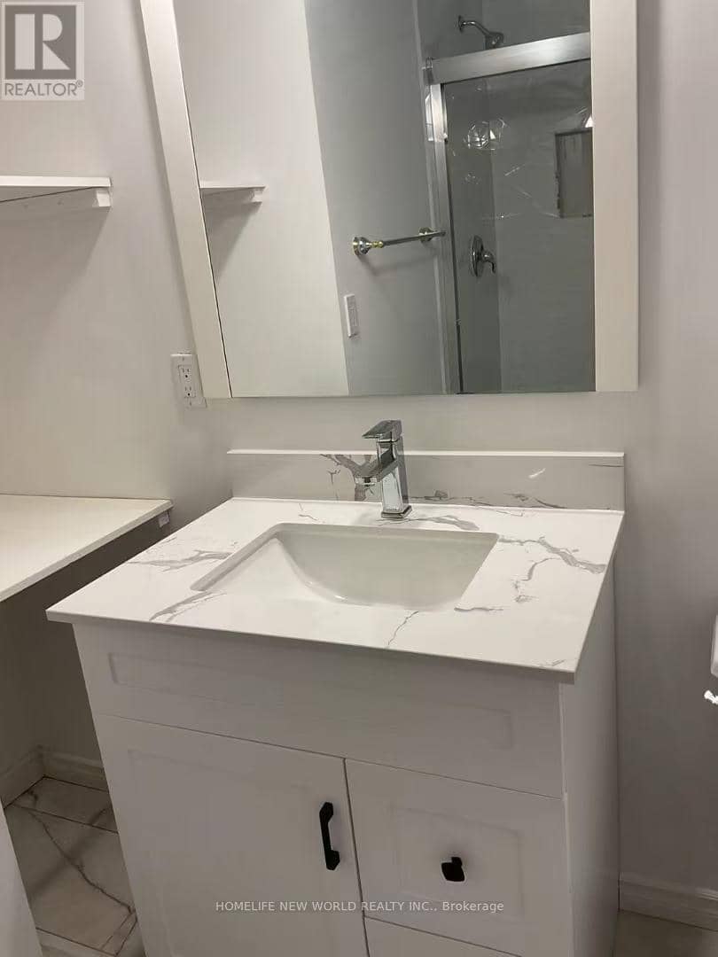 584 Dundas Street W, Toronto, photo 6
