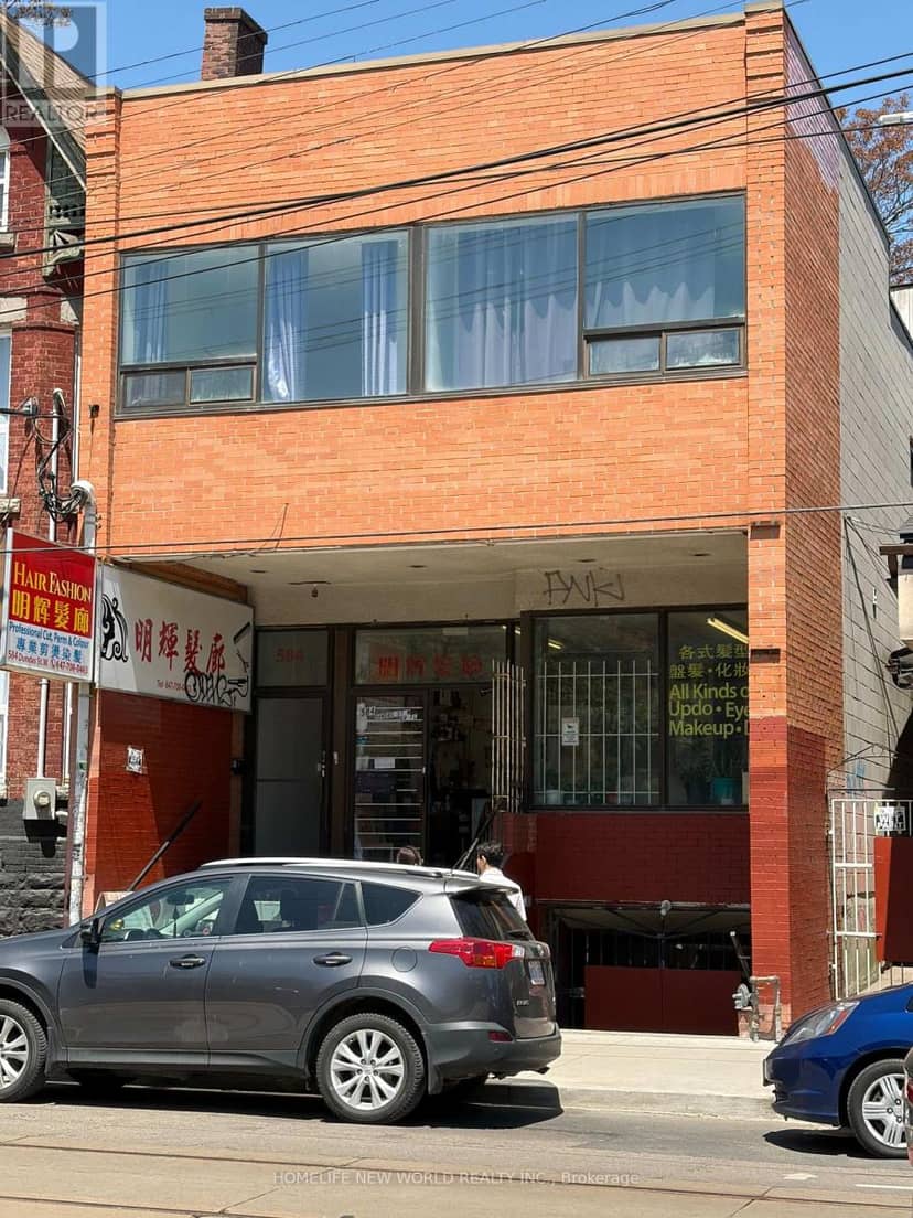 584 Dundas Street W, Toronto