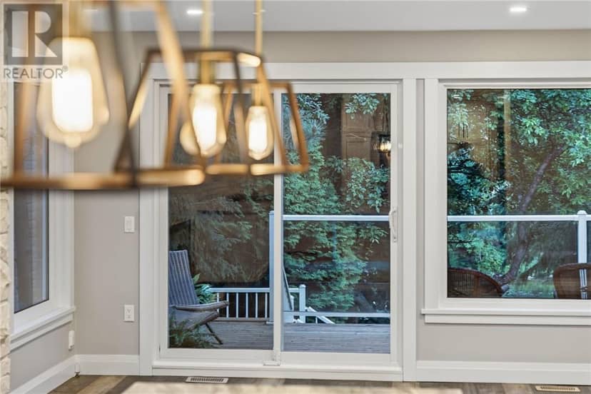 27 Nepahwin Avenue — photo 18 of 40