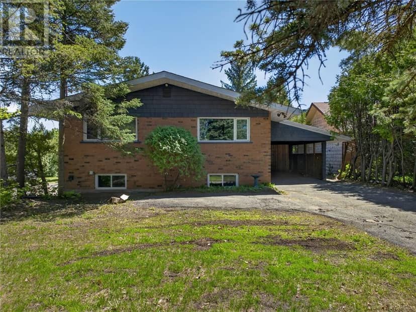 27 Nepahwin Avenue — photo 5 of 40