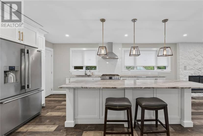 27 Nepahwin Avenue — photo 7 of 40