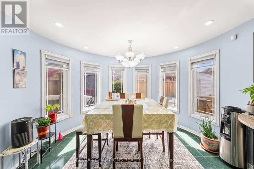 3 Fiddleneck Crescent — photo 17 of 40