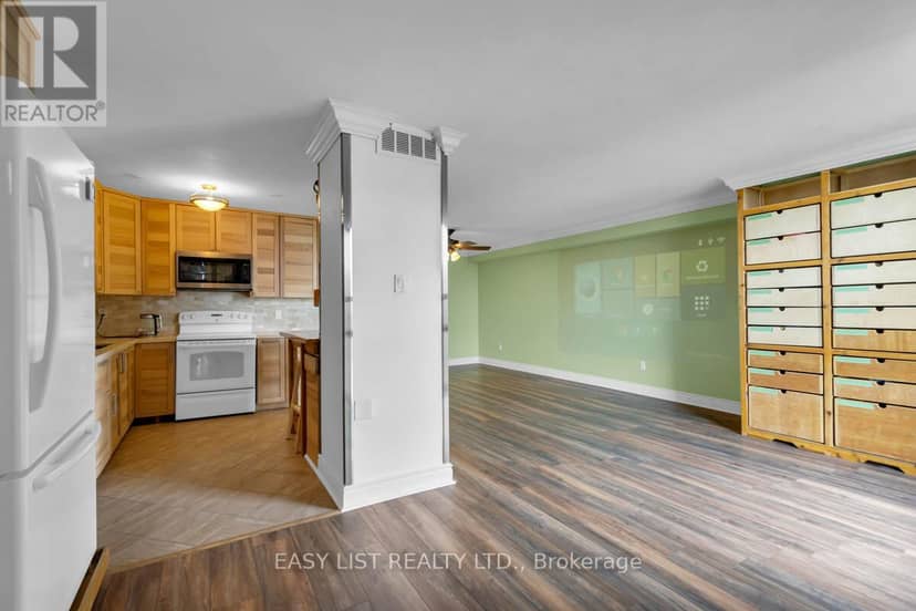 810 - 20 Harding Boulevard W — photo 9 of 33
