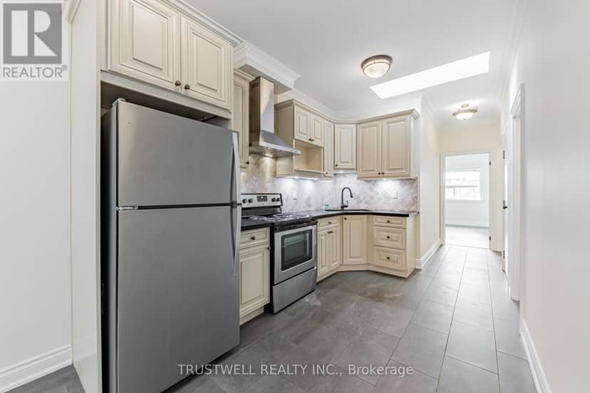142 Borden Street — photo 11 of 40
