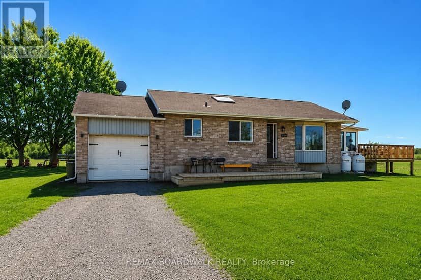 885 Townline Road, Elizabethtown-Kitley, photo 2
