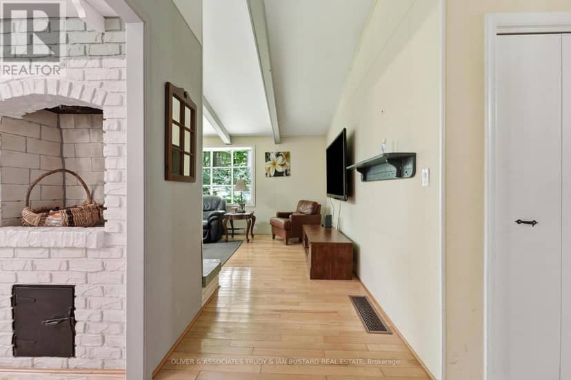 10294 Brewster Boulevard S — photo 9 of 40